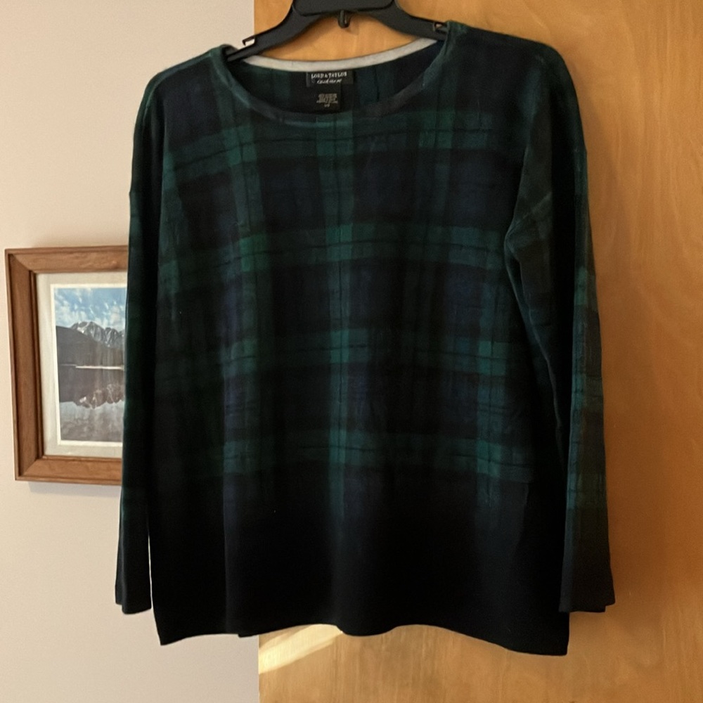 Cashmere Long Sleeve Sweater - size Large